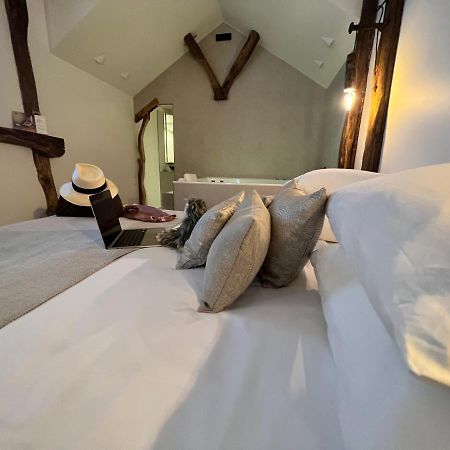 Tamarin & Capucin Suite Balneo Aubagne Dış mekan fotoğraf